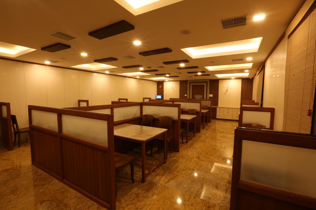 Mayapuri Amira Kumbakonam Exterior foto
