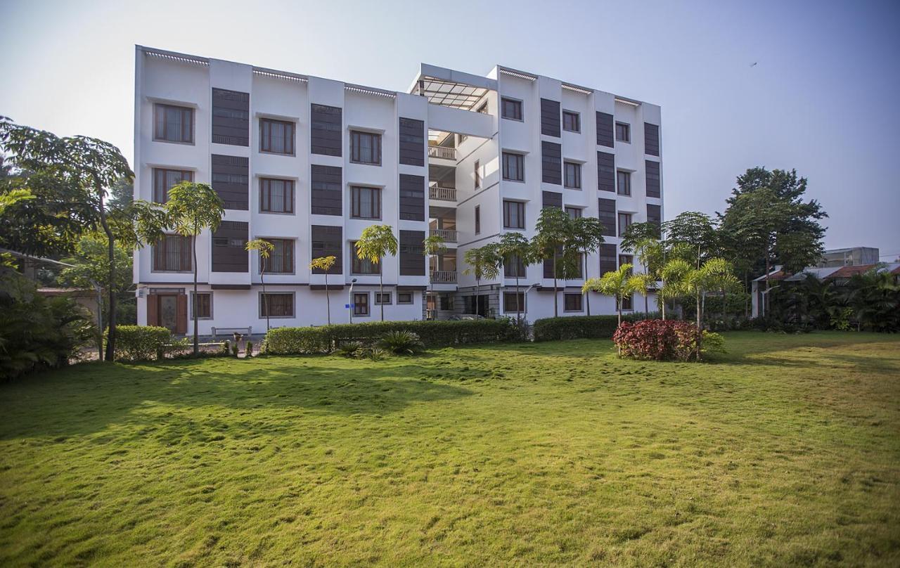 Mayapuri Amira Kumbakonam Exterior foto